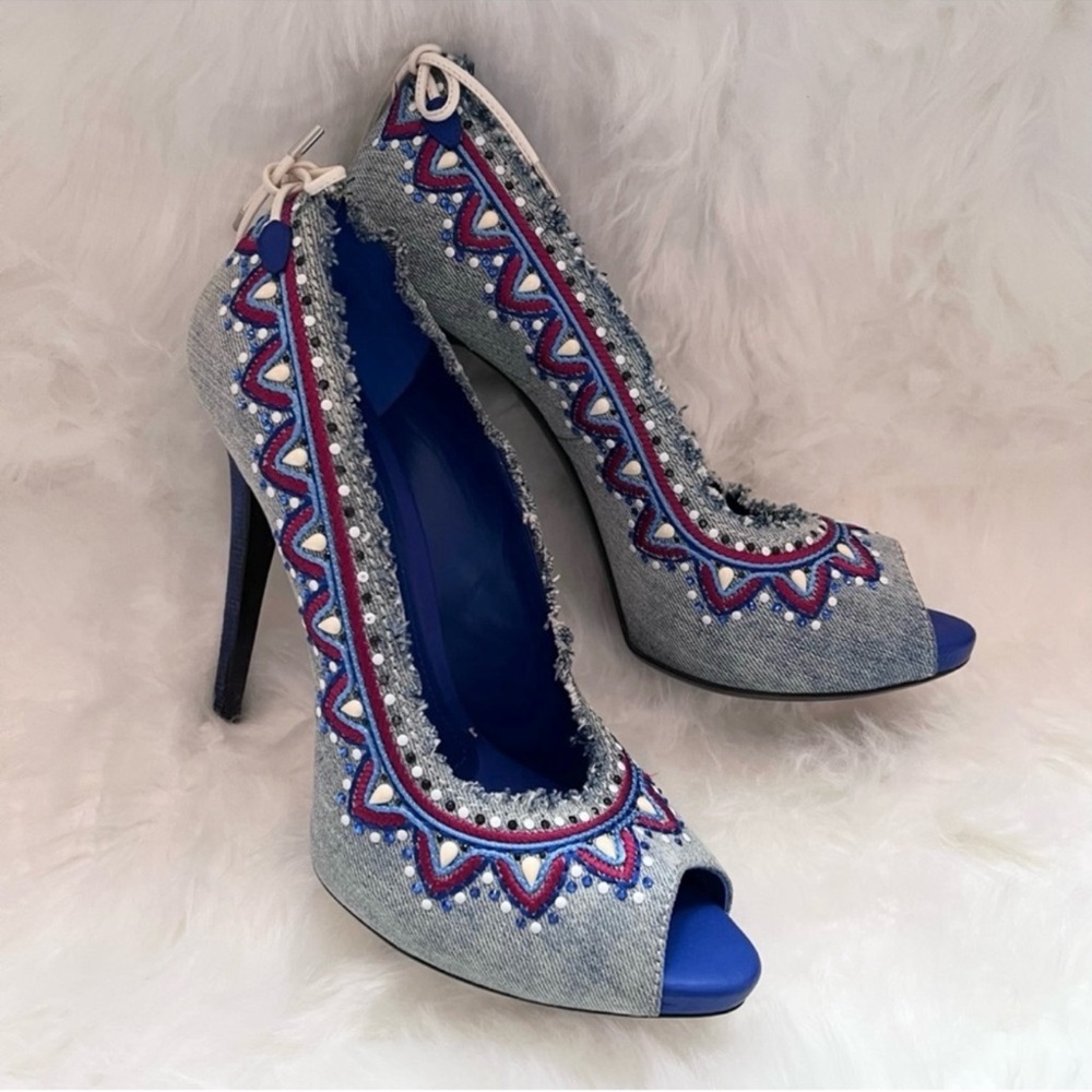New! GIANMATCO LORENZI Denina Embellished Denim Peep Toe Pumps - Picture 7 of 12